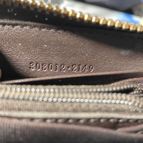 Gucci Brown and Gold Chain Wallet - Picture 10 of 16